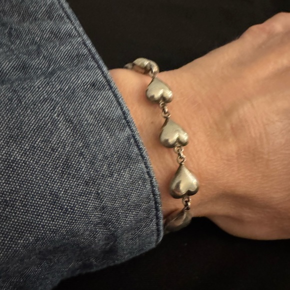 925 Sterling Puffy Heart Bracelet - Picture 6 of 8